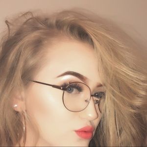 Meet your Posher, Serena